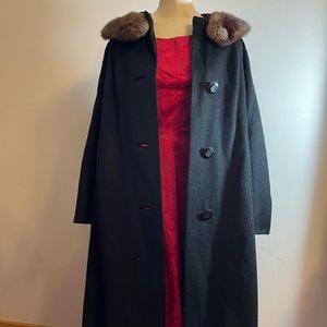 Vintage Early 1960s Wool & Fur Coat L/XL